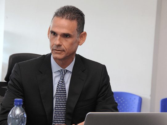 Renunció Carlos Barnes gerente general de ENA
