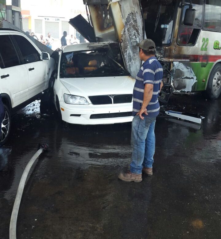 Accidente en Cativá deja saldo de un muerto y varios heridos
