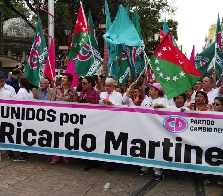 Miembros del CD marchan en solidaridad a Martinelli