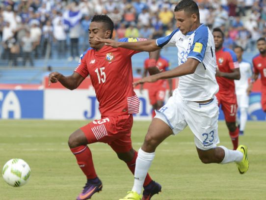 Panamá y Honduras luchan por repechaje en Concacaf