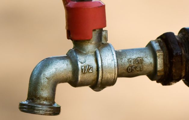 Sectores de Arraiján sin agua por trabajos de reparación de válvula de expulsión de aire