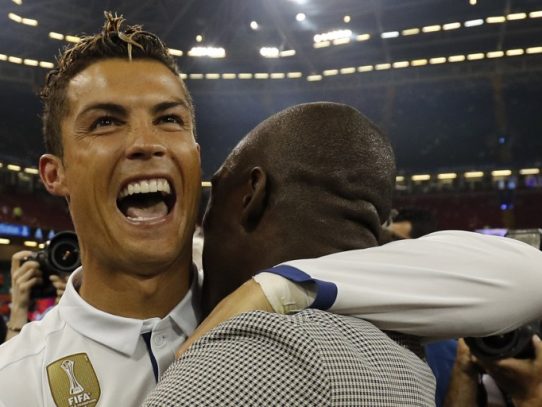 Cristiano Ronaldo continuará en el Real Madrid 2 o 3 años más, asegura Zidane