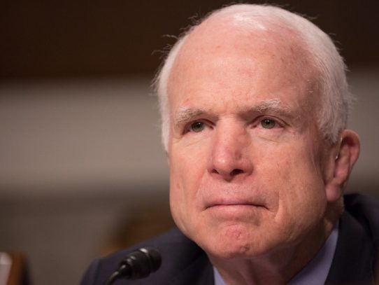 El senador estadounidense John McCain es diagnosticado con cáncer cerebral