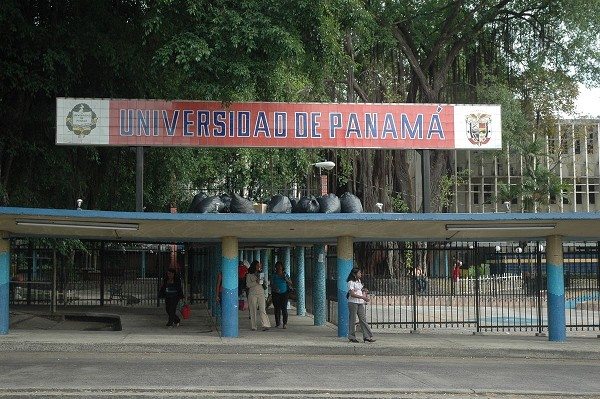 Formulan cargos contra tres imputados por peculado en la Universidad de Panamá