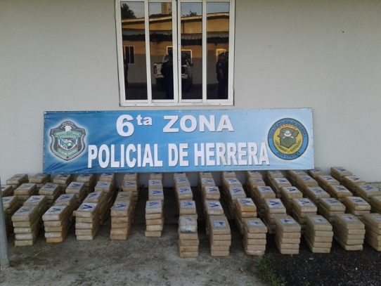 Incautan 340 kilos de droga en Herrera