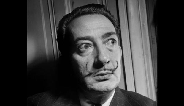 Exhuman los restos de Salvador Dalí por una demanda de paternidad