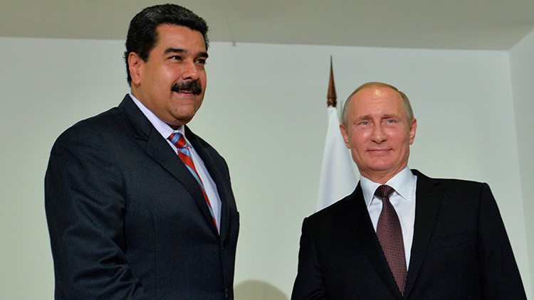 Maduro dialoga con Putin sobre la situación política en Venezuela