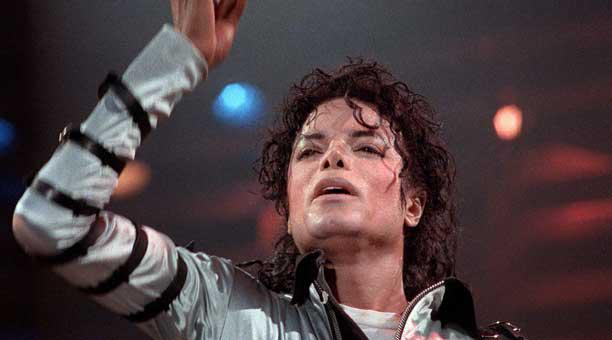 Demandan a HBO para impedir que emita polémico documental sobre Michael Jackson