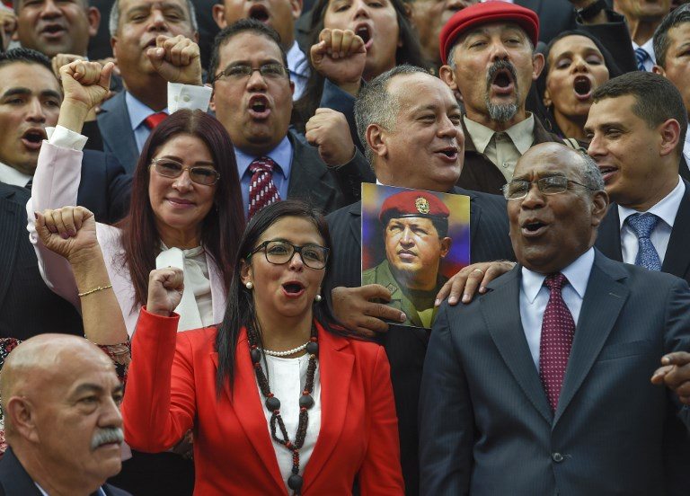 Asamblea Constituyente venezolana suspende sesión por alzamiento de facción militar