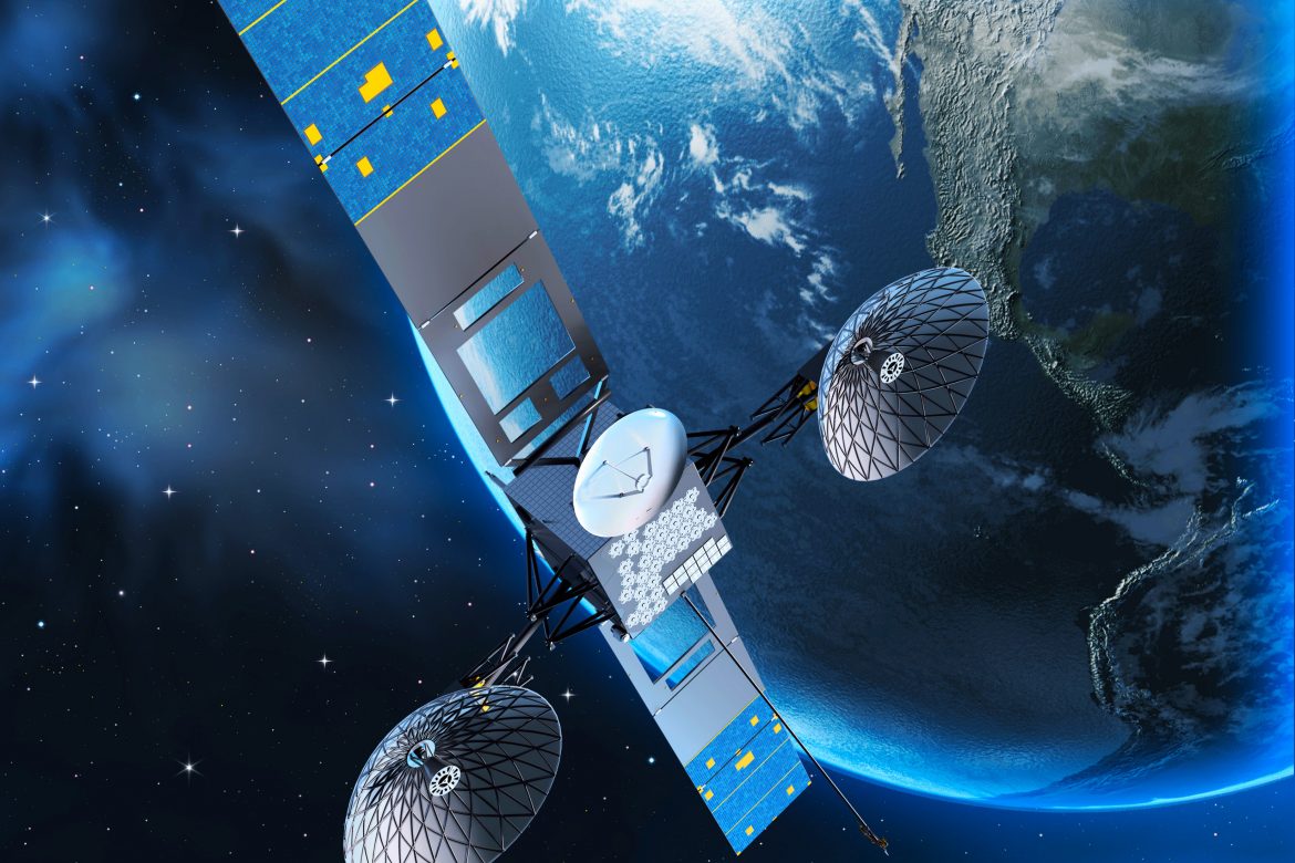NASA lanza satélite que ayudará a astronautas a comunicarse con la Tierra