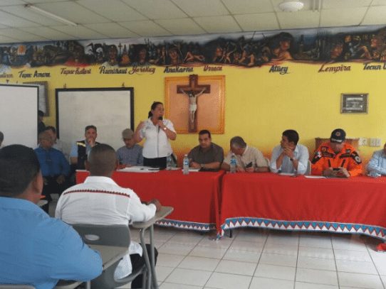 Docentes en Chiriquí levantan paro tras reunión con autoridades del Meduca
