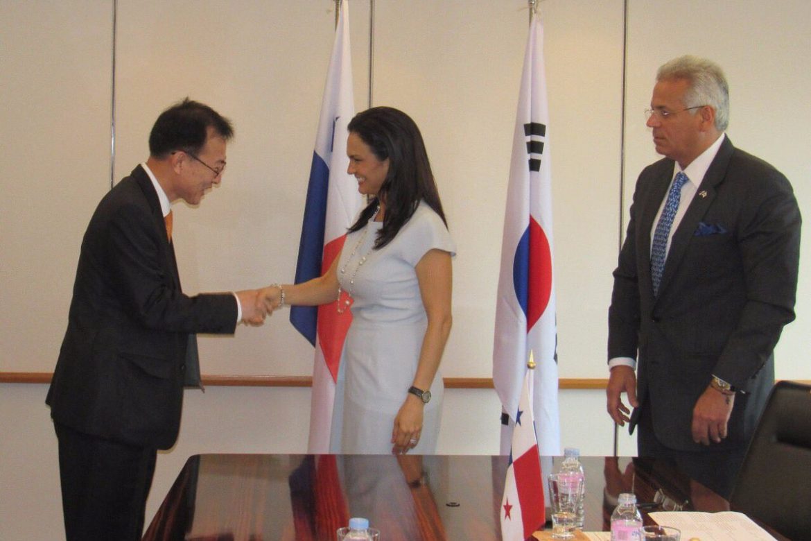 De Saint Malo pide a Agencia Coreana de Cooperación instalar sede en Panamá