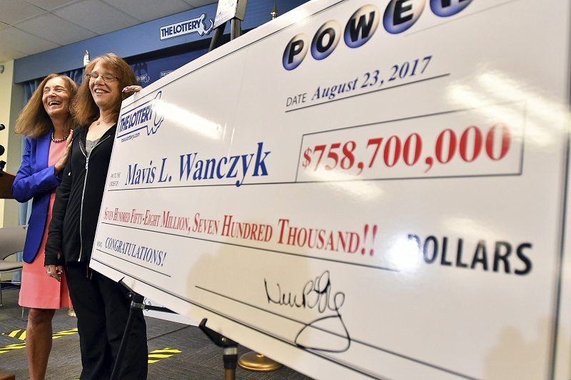 Una mujer gana USD 758,7 millones, el mayor pozo individual de lotería de EEUU