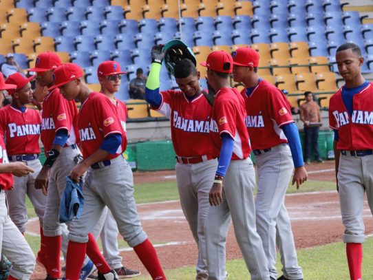 Panamá derrota por abultamiento de carreras a Argentina 35 a 0 en la categoría Sub-15