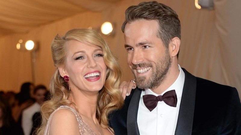 La pesada felicitación viral de Ryan Reynolds a su esposa por su cumpleaños