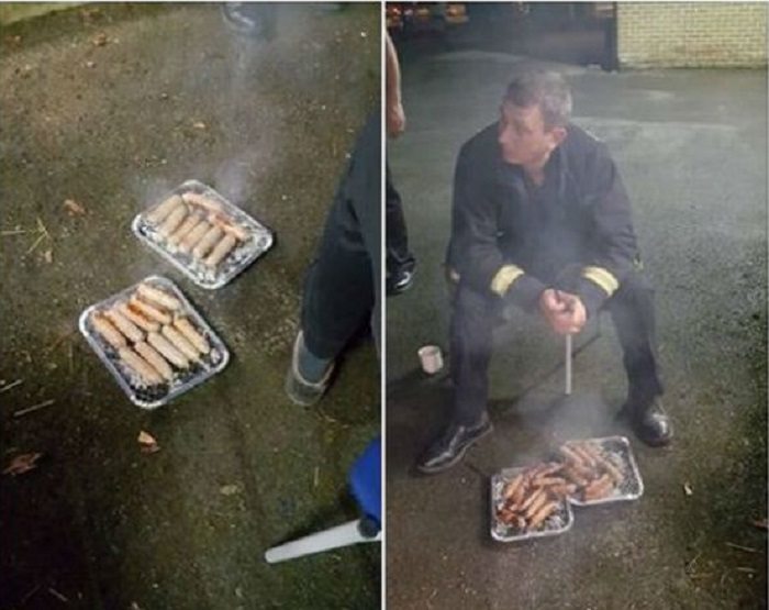Bomberos británicos hacen una barbacoa con salchichas de unos lechones rescatados