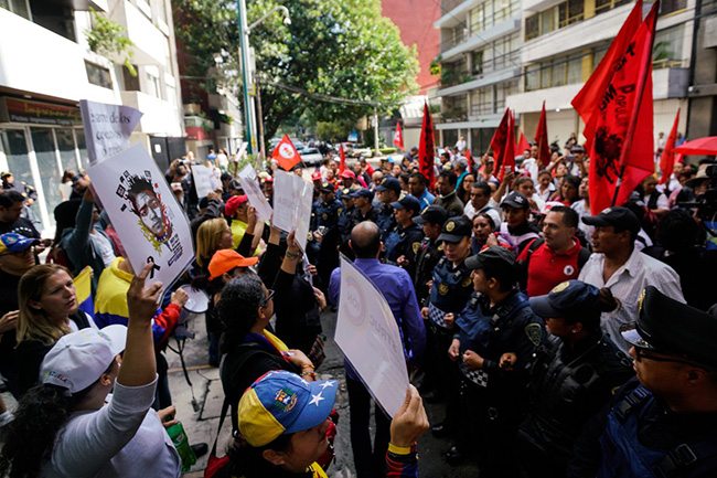 Opositor venezolano buscará apoyo de gobiernos para garantías electorales