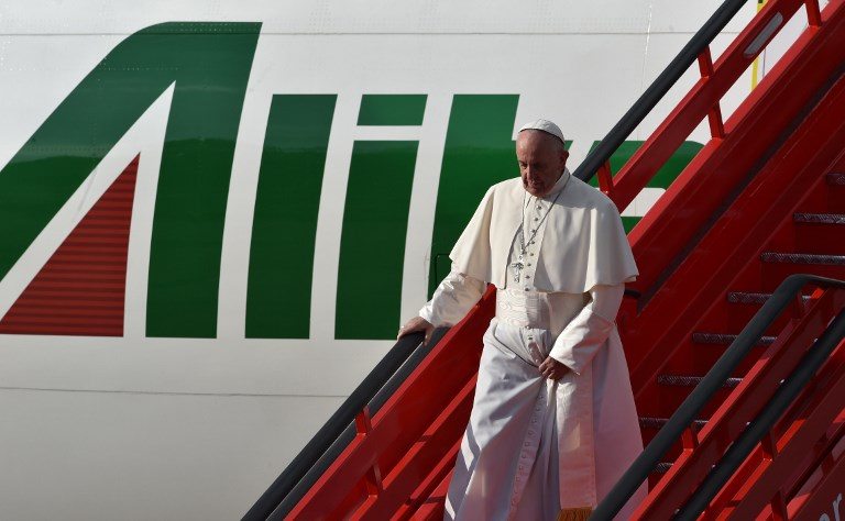 El Papa Francisco llega a Colombia