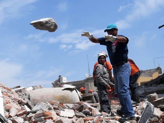 Expertos esperan un impulso económico en México cuando inicien trabajos de reconstrucción