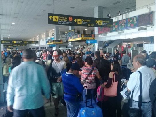 Aeropuerto Internacional de Tocumen sin brindar el servicio por falta de fluido eléctrico