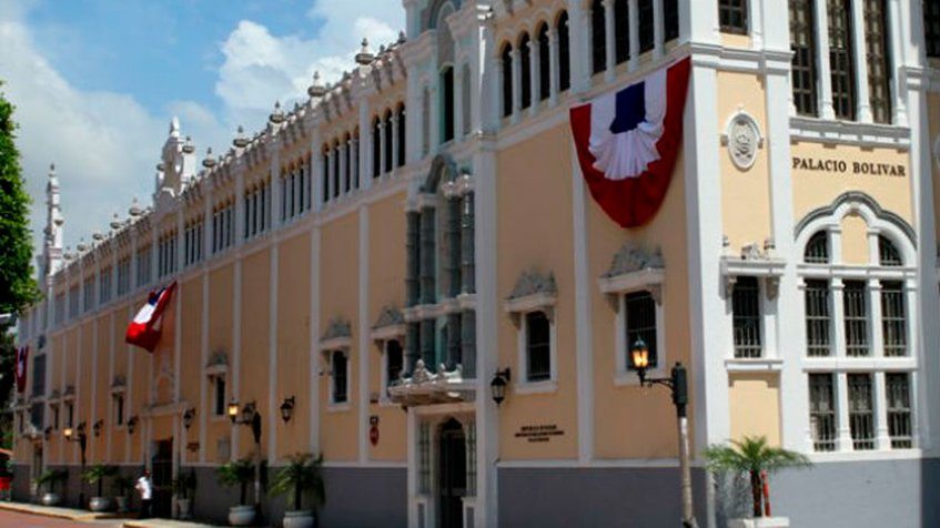 Panamá mantendrá su embajada en Tel Aviv