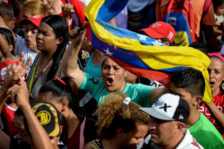 Aún dolida por las protestas, Venezuela acude a elecciones regionales