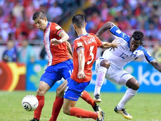 Costa Rica iguala ante Honduras y se mantiene vivo el sueño mundialista de Panamá