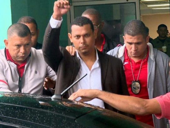 49 meses de prisión para ex mayor Alex Cedeño tras acuerdo de pena