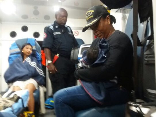 29 rescatados y un desaparecido por naufragio en Bahía de Panamá