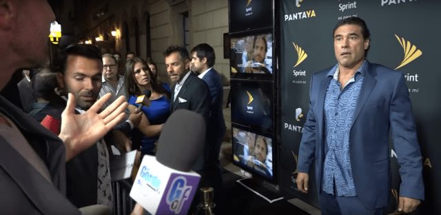 Actor mexicano Eduardo Yáñez enfurece en entrevista y abofetea a un periodista