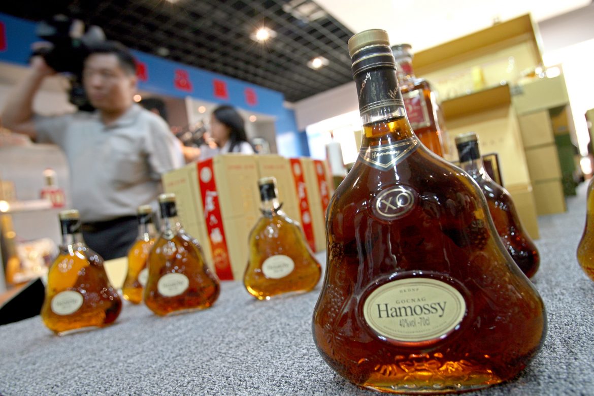 Una sociedad china promete alcohol para toda la vida por USD 1.700