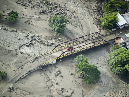 Cuatro muertos y 18 desaparecidos tras avalancha por lluvias en Colombia