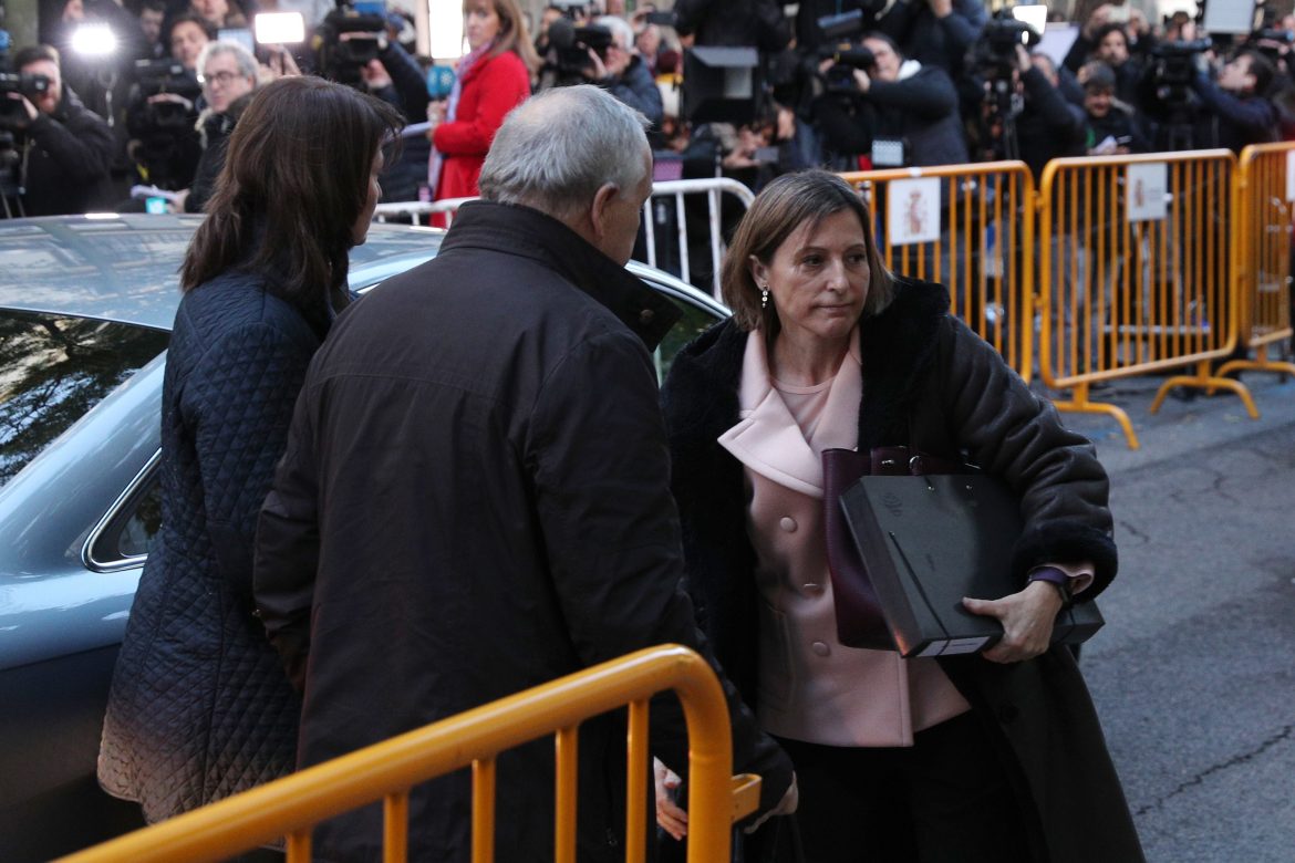 Presidenta del Parlamento catalán salió en libertad bajo fianza