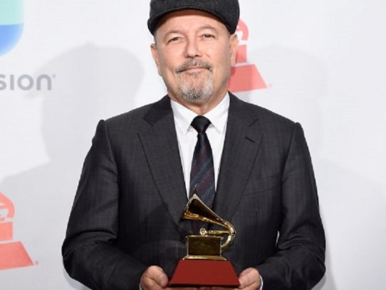 Rubén Blades gana Grammy por mejor álbum de salsa