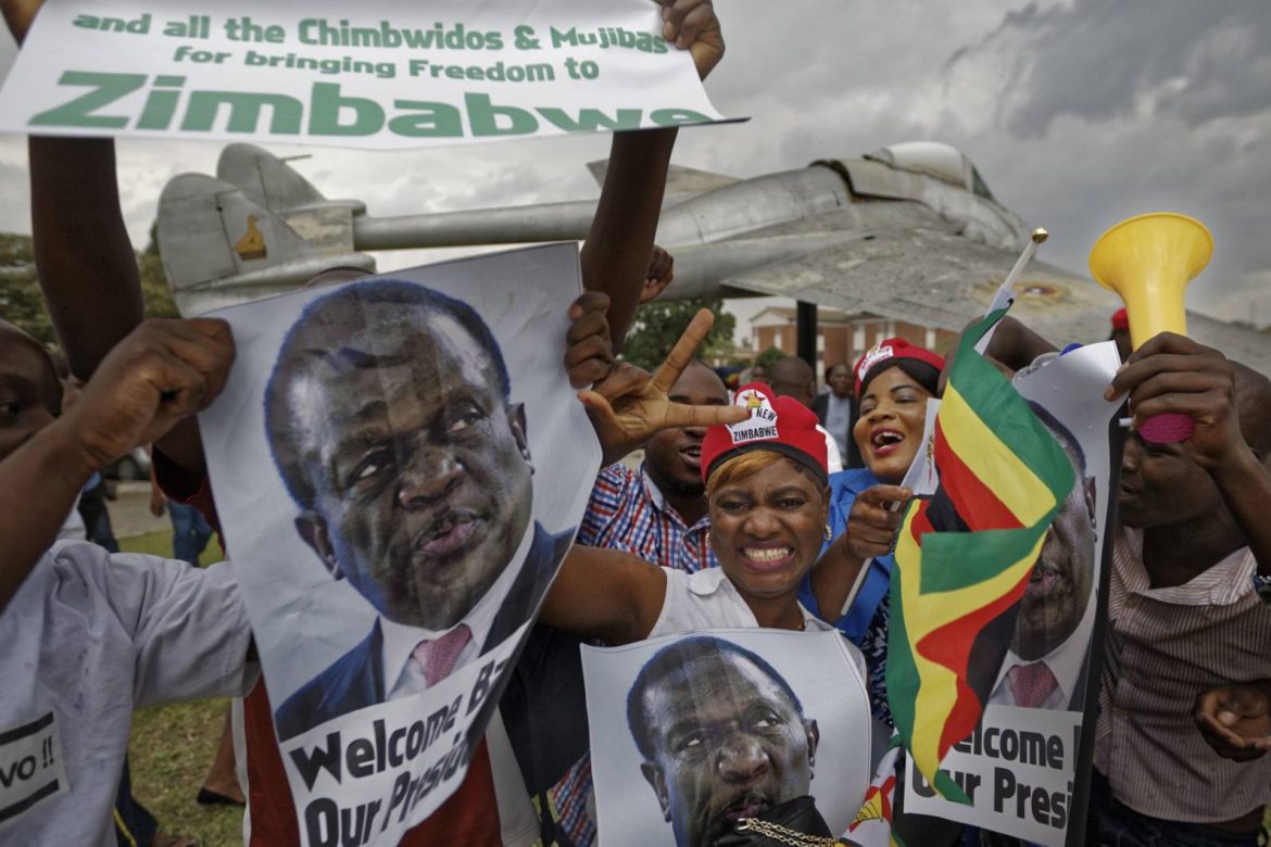 Mnangagwa llega a Zimbabue para ser investido presidente tras dimisión de Mugabe