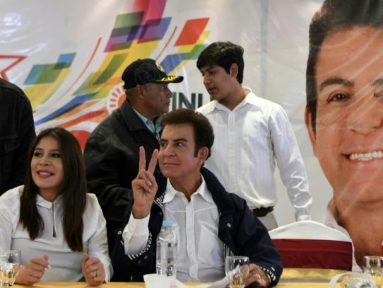 El opositor Nasralla lidera la votación de las presidenciales en Honduras