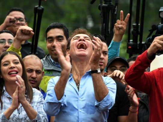 Honduras prolonga incertidumbre sobre ganador de elecciones