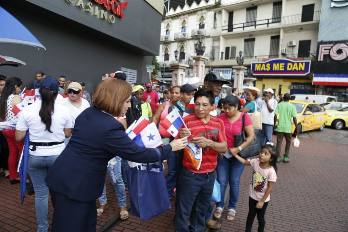Panamá saluda a noviembre, mes de la patria