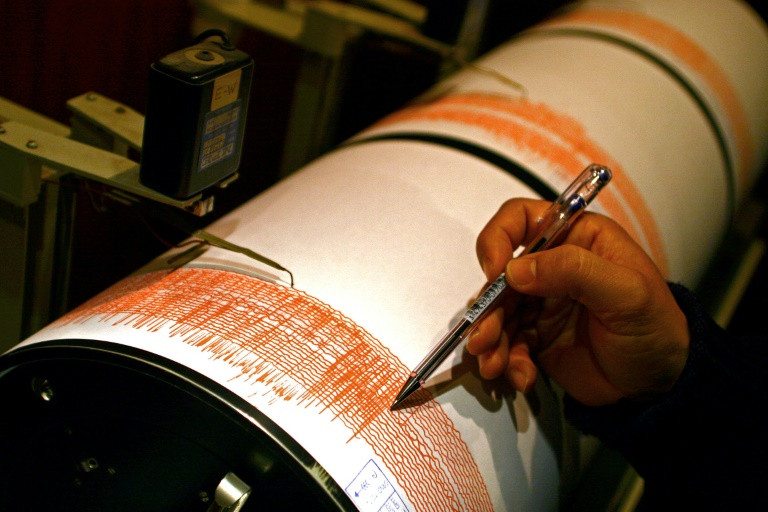 Dos muertos por ataque al corazón durante el sismo que sacudió Costa Rica