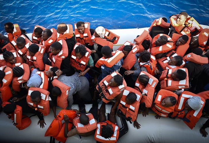Rescatan a 1.100 migrantes en el Mediterráneo en un día