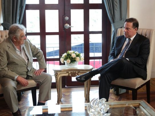 Presidente Varela recibe al ex gobernante José Mujica
