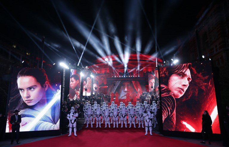 "Star Wars: Los últimos Jedi" recauda USD 450 millones en estreno mundial