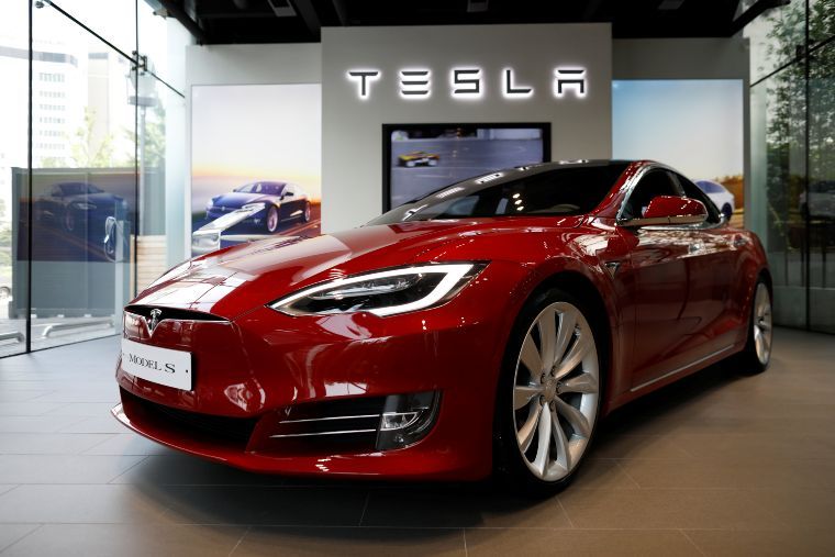 Tesla considera desplegar en 2020 "robotaxis" con autoconducción