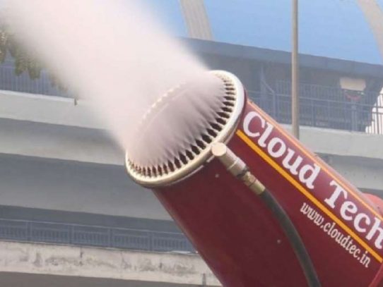 Un vaporizador gigante contra la polución en Nueva Delhi