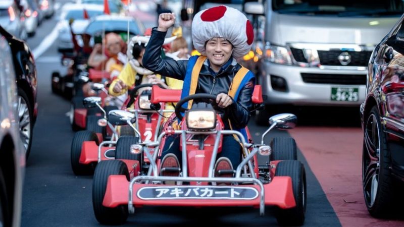 Japón permite imitar a Super Mario al volante, pero con cinturón de seguridad