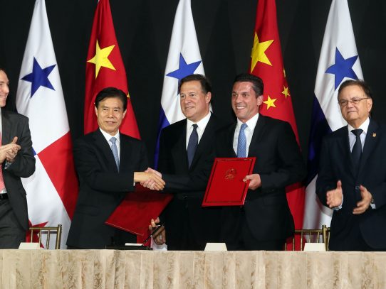 Panamá y China avanzan en acuerdos para sistema ferroviario y la suscripción de un TLC