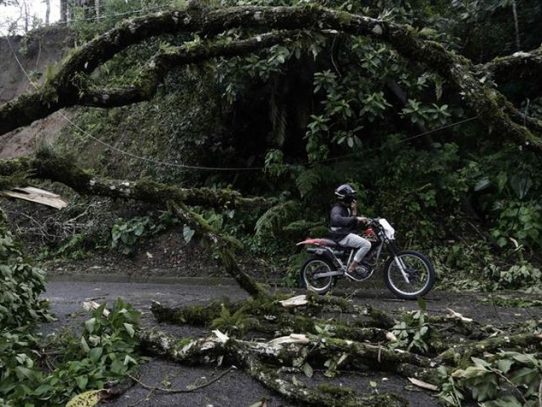 Fuertes vientos causan cuatro muertes en Centroamérica