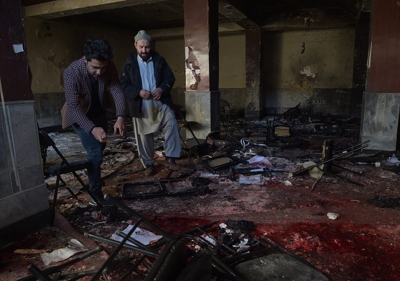 Al menos 40 muertos en un atentado con ambulancia bomba en Kabul