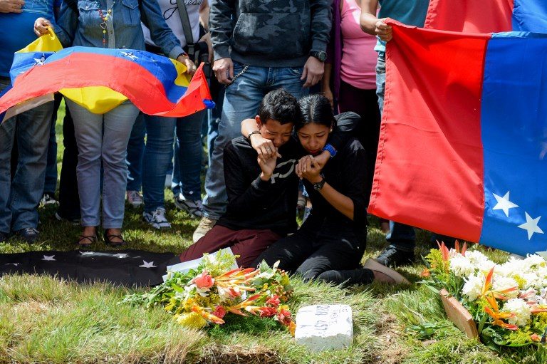 Piloto rebelde Óscar Pérez enterrado en Caracas sin aval de familiares