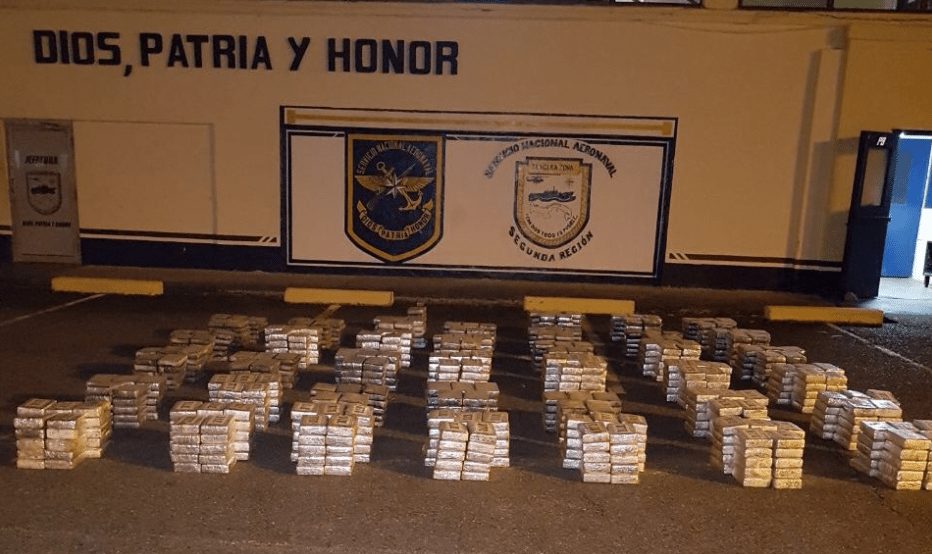 Decomisan 957 paquetes de droga y detienen a 6 colombianos en Colón
